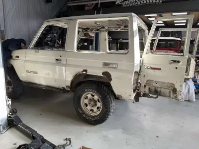 Toyota Land Cruiser LJ70 2.4 — снимка 1 от 59