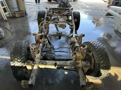 Toyota Land Cruiser LJ70 2.4 — снимка 29 от 59