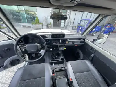 Toyota Land Cruiser LJ70 2.4 — снимка 48 от 59