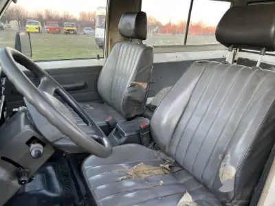 Toyota Land Cruiser HZJ73 — снимка 9 от 81
