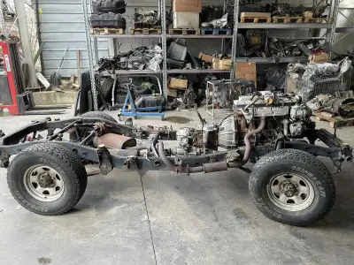 Toyota Land Cruiser HZJ73 — снимка 14 от 81