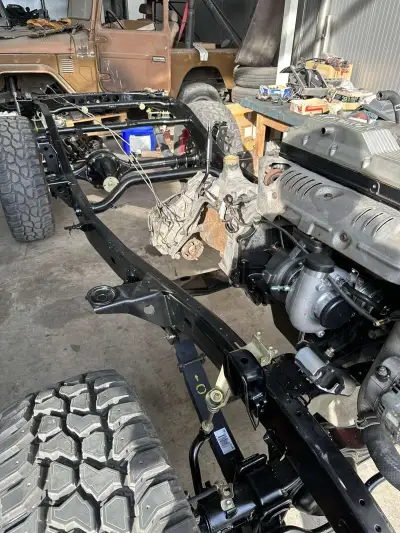 Toyota Land Cruiser HZJ73 — снимка 39 от 81