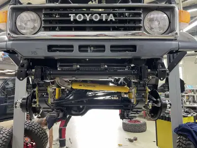 Toyota Land Cruiser HZJ73 — снимка 47 от 81