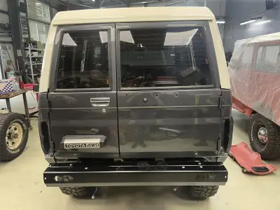 Toyota Land Cruiser HZJ73 — снимка 60 от 81