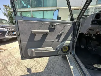 Toyota Land Cruiser HZJ73 — снимка 69 от 81