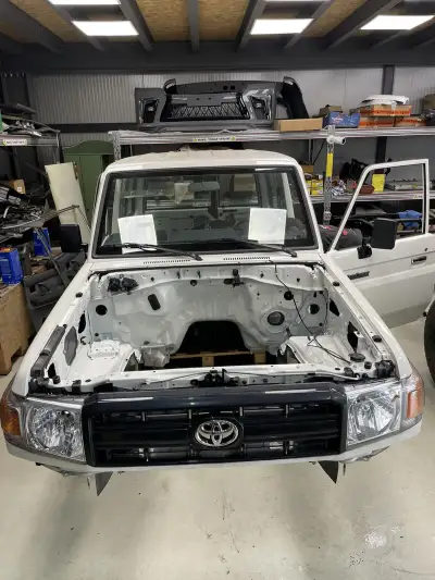 Toyota Land Cruiser HZJ71 — снимка 6 от 38