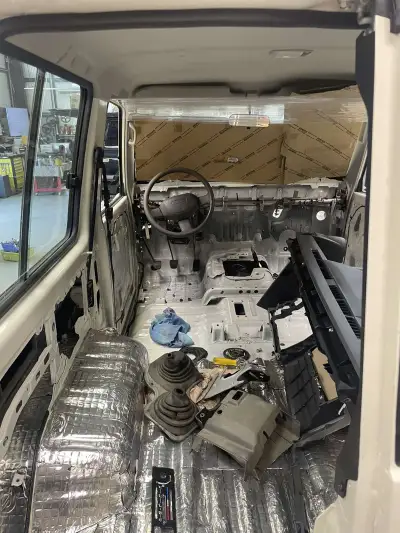 Toyota Land Cruiser HZJ71 — снимка 13 от 38