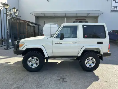 Toyota Land Cruiser HZJ71 — снимка 30 от 38