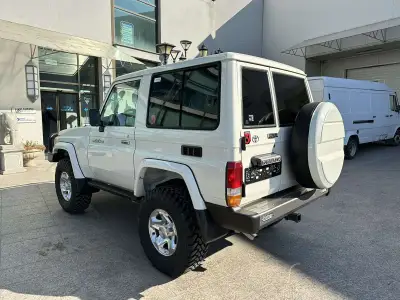 Toyota Land Cruiser HZJ71 — снимка 31 от 38