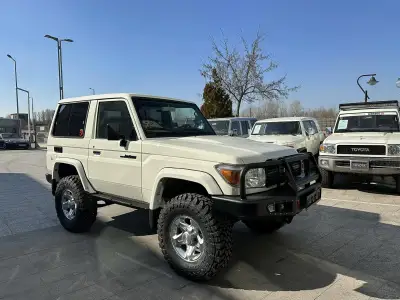 Toyota Land Cruiser HZJ71 — снимка 36 от 38