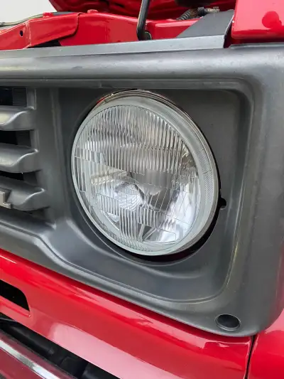 Toyota Land Cruiser HZJ73 — снимка 38 от 52