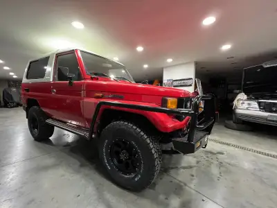 Toyota Land Cruiser HZJ73 — снимка 51 от 52