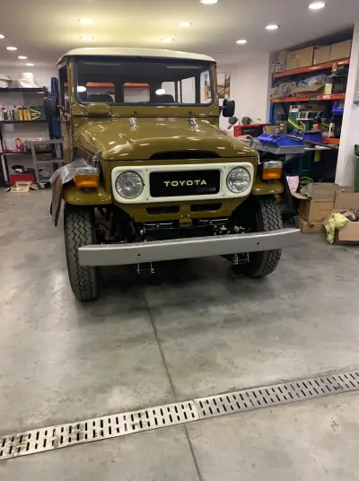 Toyota Land Cruiser BJ40 1980 — снимка 31 от 34