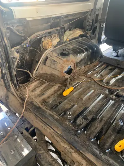 Toyota Land Cruiser KZJ70 — снимка 14 от 88