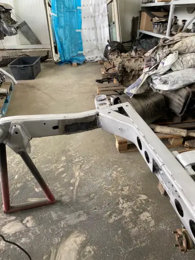 Toyota Land Cruiser KZJ70 — снимка 34 от 88
