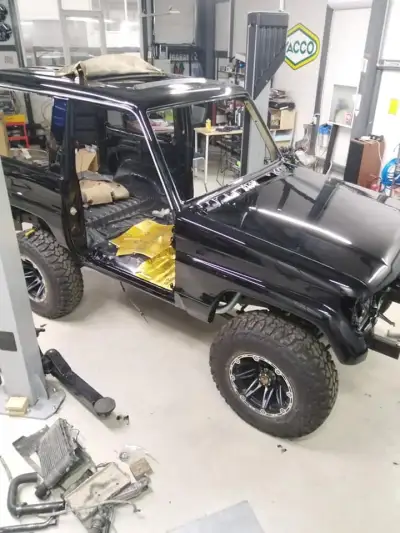 Toyota Land Cruiser KZJ70 — снимка 57 от 88