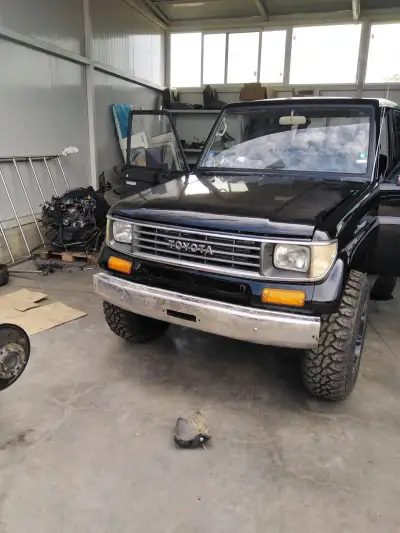 Toyota Land Cruiser KZJ70 — снимка 68 от 88