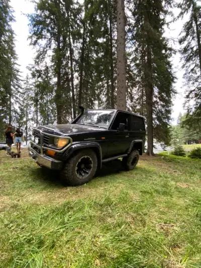 Toyota Land Cruiser KZJ70 — снимка 85 от 88