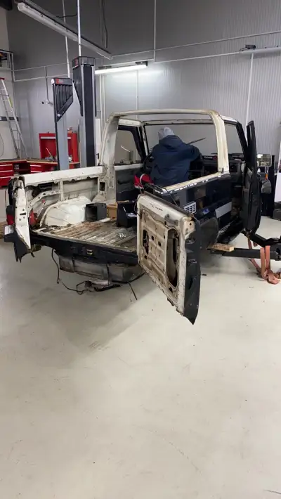 Toyota Land Cruiser BJ73 — снимка 18 от 35