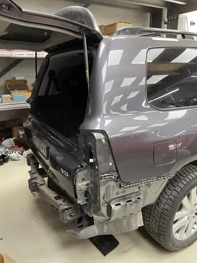 Toyota Land Cruiser VDJ200 — снимка 5 от 15