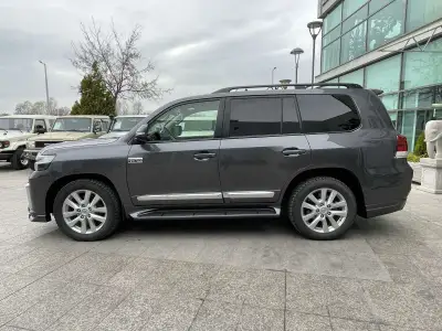 Toyota Land Cruiser VDJ200 — снимка 10 от 15