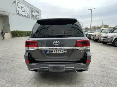 Toyota Land Cruiser VDJ200 — снимка 12 от 15