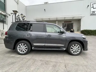 Toyota Land Cruiser VDJ200 — снимка 14 от 15