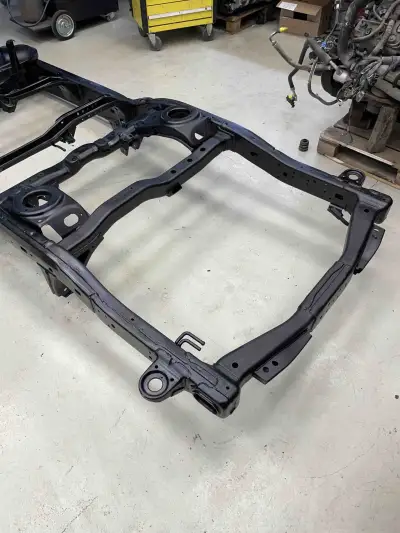 Toyota Land Cruiser VDJ200 — снимка 1 от 18