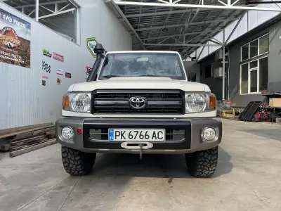 Toyota Land Cruiser 70 2.4 TD — снимка 20 от 25
