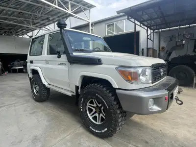 Toyota Land Cruiser 70 2.4 TD — снимка 25 от 25