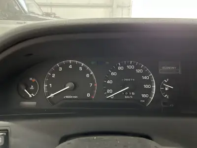 Toyota Corolla XLi — снимка 12 от 16