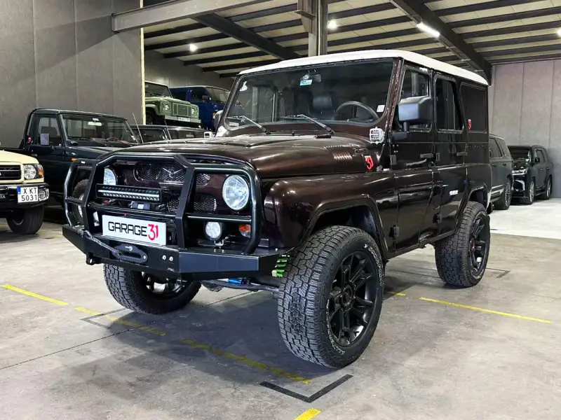 UAZ HUNTER